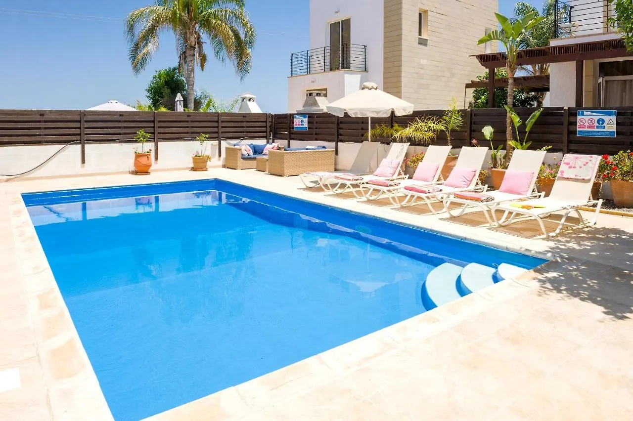 Villa Chloe Protaras
